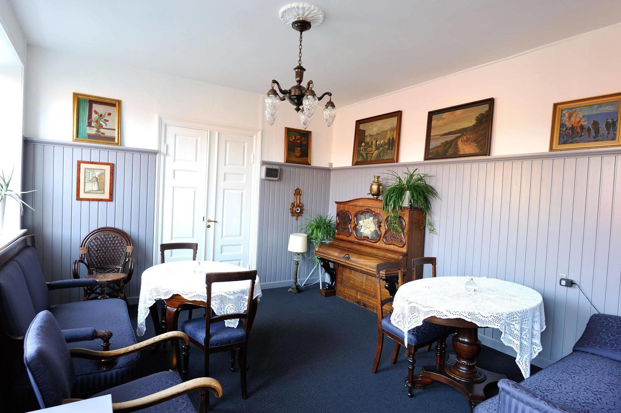 Hotel Gudhjem Eksteriør bilde
