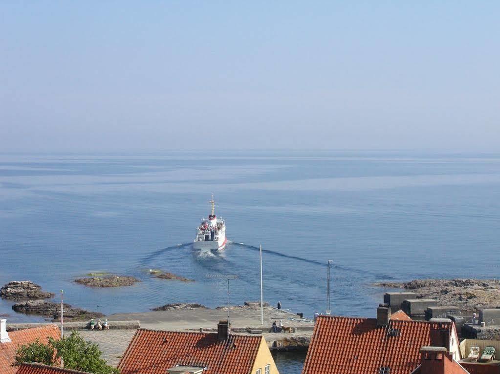 Hotel Gudhjem Eksteriør bilde