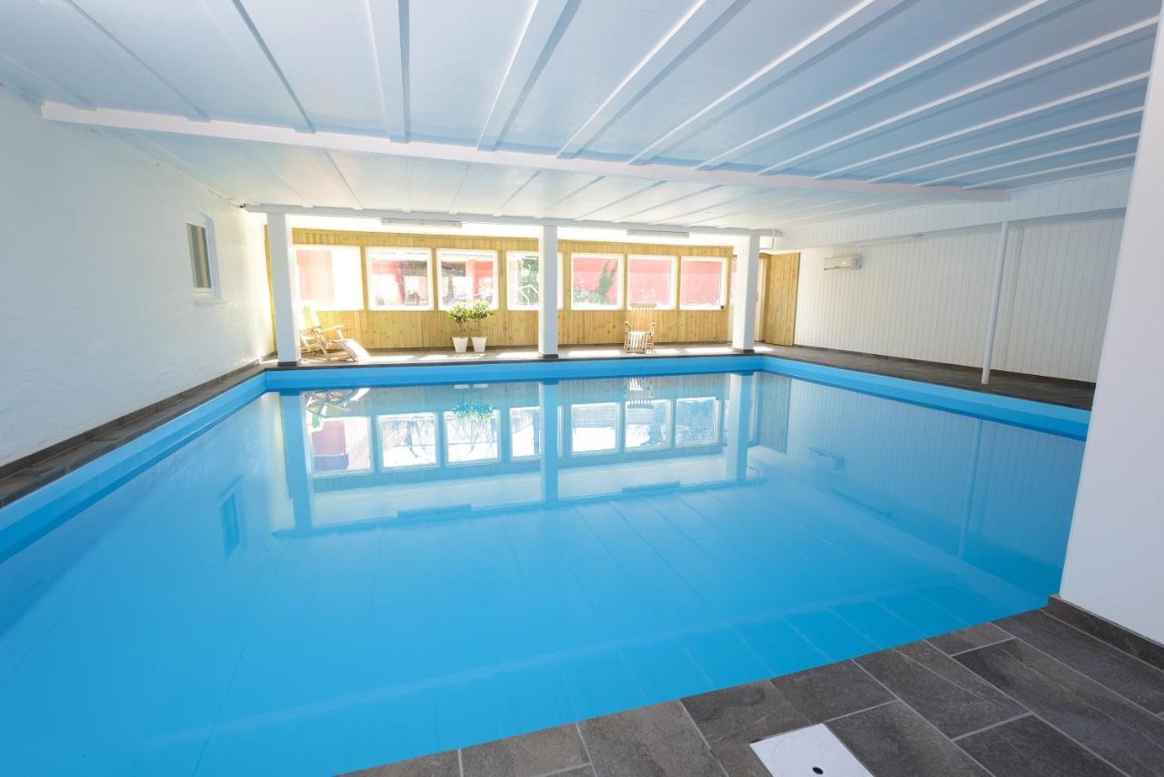 Hotel Gudhjem Eksteriør bilde